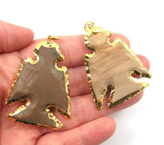 Wholesale Natural Indian Jasper Pendant, Carved Bird Arrowhead Pendant, Gold Dipped Edging, Folk Style Nature Stone Necklace Pendant- Pattern Style Stone