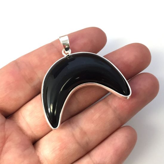 Wholesale Natural Black Agate Necklace Pendant, Arch Shape Pendant, Natural Black, Crescent Moon Shape Pendant Silver plated Brass - 35mm