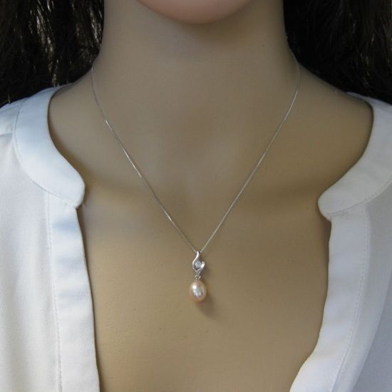 Wholesale Sterling Silver Cream Freshwater Pearl and CZ Stone Flame Pendant Necklace-16"