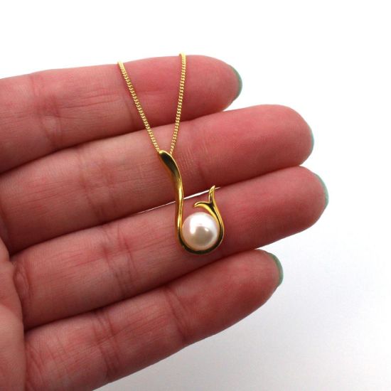 Wholesale Gold Over Sterling Silver White Freshwater Pearl Trumpet Flower Pendant Necklace-18"