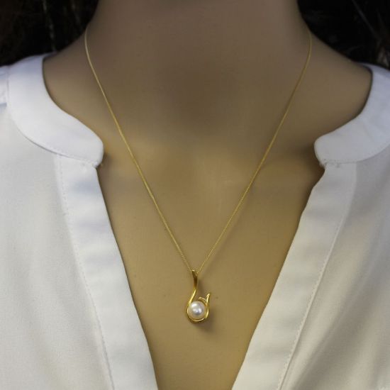 Wholesale Gold Over Sterling Silver White Freshwater Pearl Trumpet Flower Pendant Necklace-18"