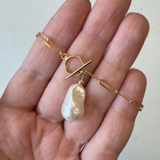 wholesale gold filled paperclip chain necklace with toggle and baroque freshwater pearl charm